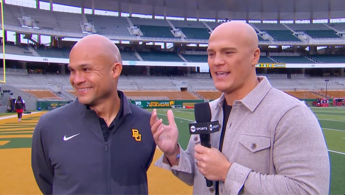 "You gotta know when it's time." 😂 Coy Wire and Baylor Football HC Dave Aranda bonded over their bald heads during pregame 💀