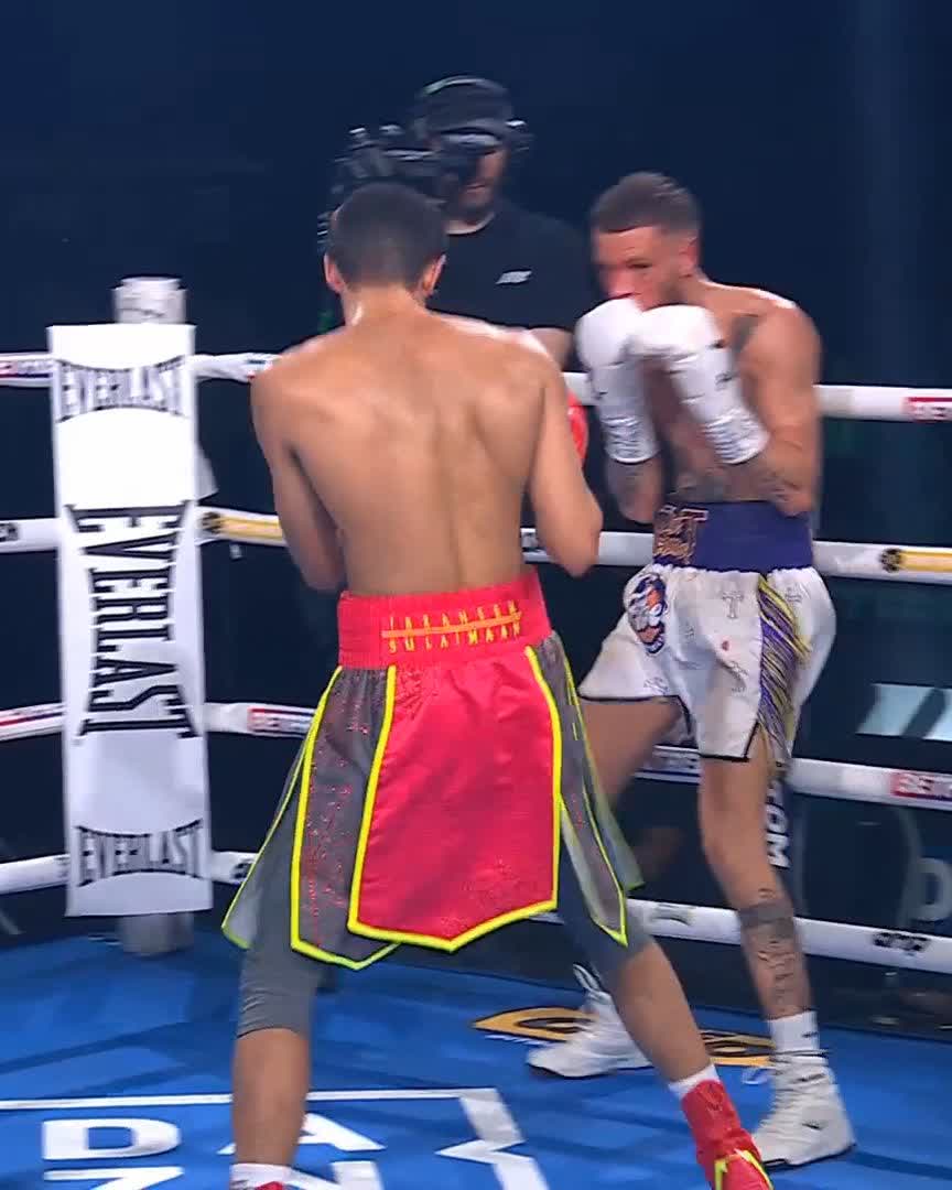 The first of many titles to come 👊 Ibraheemspider stops Nico Ogbeide in the sixth to collect the Midlands Area Super Featherweight strap 🛡️ #WhittakerGavazi