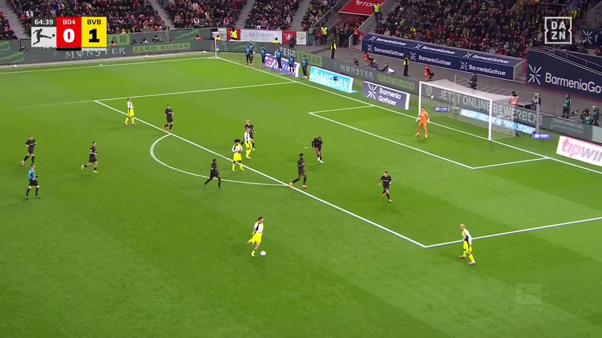 No sé qué me gusta más: el remate de cabeza o la celebración 🫣 ADEYEMI QUERÍA DEJAR SU SELLO EN EL BAYARENA ¡Disfruta GRATIS de este partido y de toda la jornada de Bundesliga y Serie A! 🔗