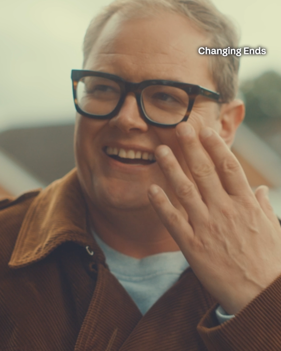 Think you’ve seen every funny moment of Changing Ends? Not even close 🙊 Roll the S3 bloopers 🤓 🎬 #ChangingEnds #AlanCarr #Bloopers