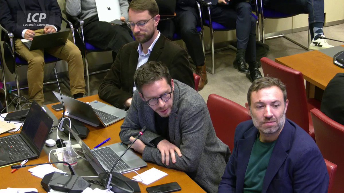 Retraites : "Il s'agit d'un décalage", déclare le député LFI Hadrien Clouet. "Jamais vous n'aurez des insoumis qui voteront un âge de départ à 64 ans." #DirectAN #PLFSS2026