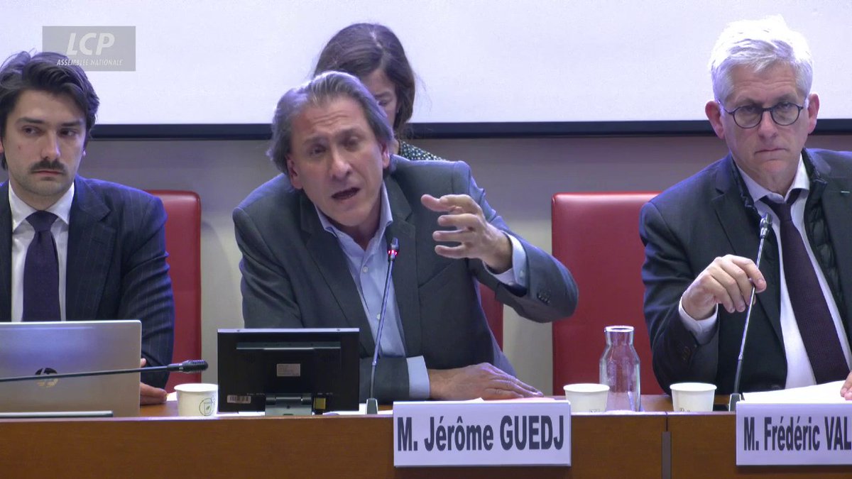 Retraites : "Dans une négociation, on peut demander 100 à un moment donné mais si on obtient 50 on ne fait pas la fine bouche, on les prend", affirme Jérôme Guedj. #DirectAN #PLFSS2026