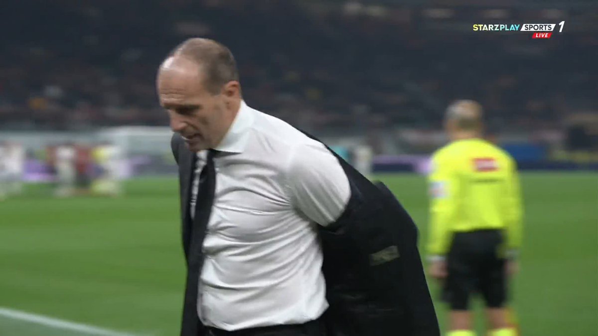 القووووووووووت يا أليغري للأبد!!!!! لحظة طرد أليغري بعد أن فقد أعصابه على حكم المباراة وغادر وهو غاضب جدًا 🐐🐐🐐🐐🐐