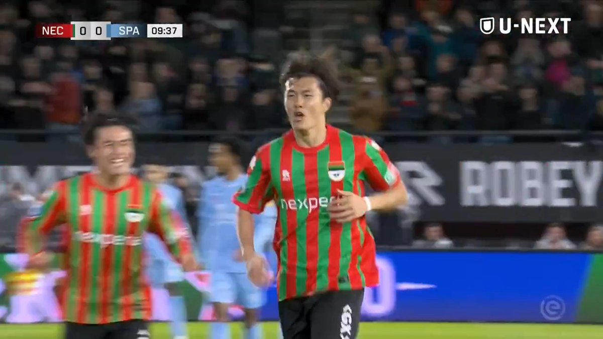 🇯🇵 小川航基が2ゴール 🇳🇱 小川が味方の落としを右足で流し込み、4試合ぶり得点。PKで追加点を挙げ、2ゴールをマークしている。 NECは3連勝で4位となっている。 🎥：U-NEXTフットボール