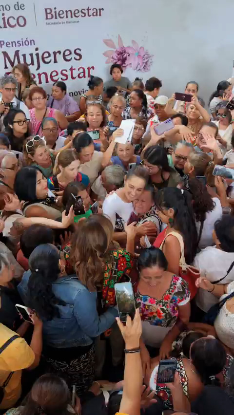 Llegamos todas a la Presidencia; con nuestras madres, hijas y nietas. La Pensión Mujeres Bienestar es un reconocimiento a las mexicanas.