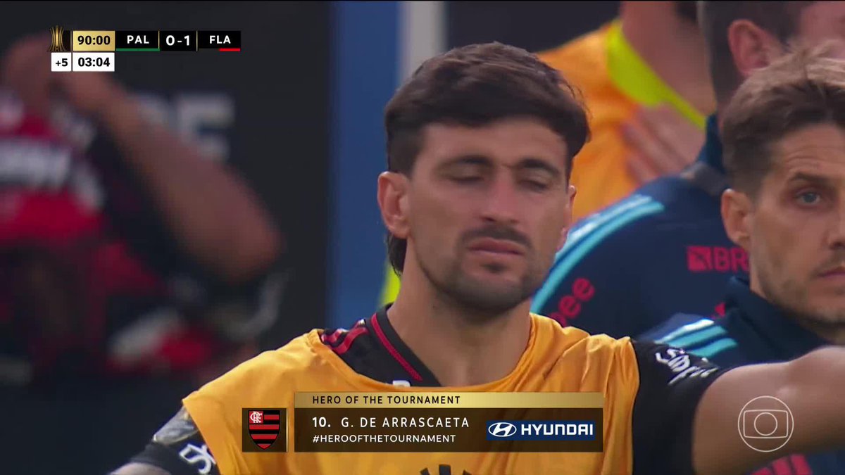 Arrascaeta se emociona nos minutos finais da decisão da Libertadores
