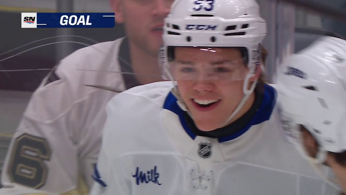 NYLANDER WITH A BEAUTIFUL FEED TO COWAN 🤠 📺: Sportsnet or stream on Sportsnet+ ➡️
