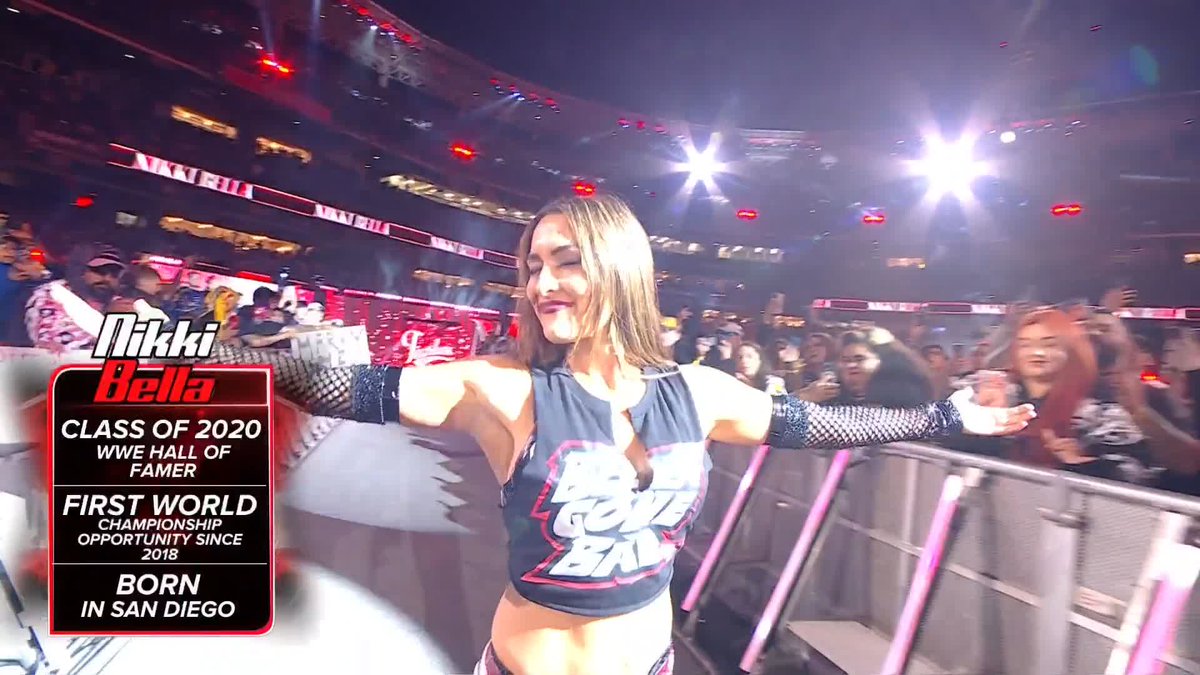 "YOU CAN LOOK, BUT YOU CAN'T TOUCH!" 🎶 Nikki Bella is ready to take on Stephanie Vaquer!!