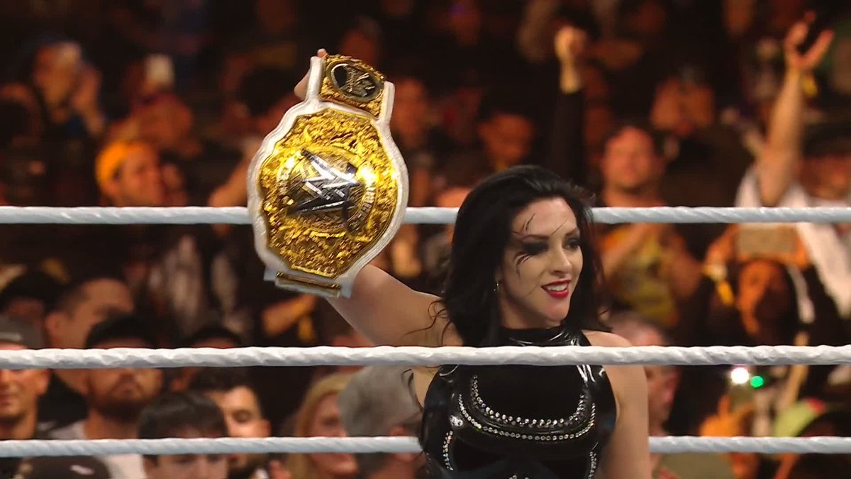 Stephanie Vaquer retains!!! 🔥
