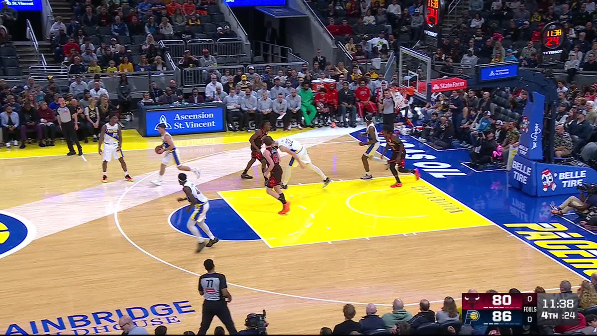 Lachlan Obrich scores his first NBA bucket off a dish from Josh Giddey 🇦🇺 #SeeRed | Chicago Sports Network
