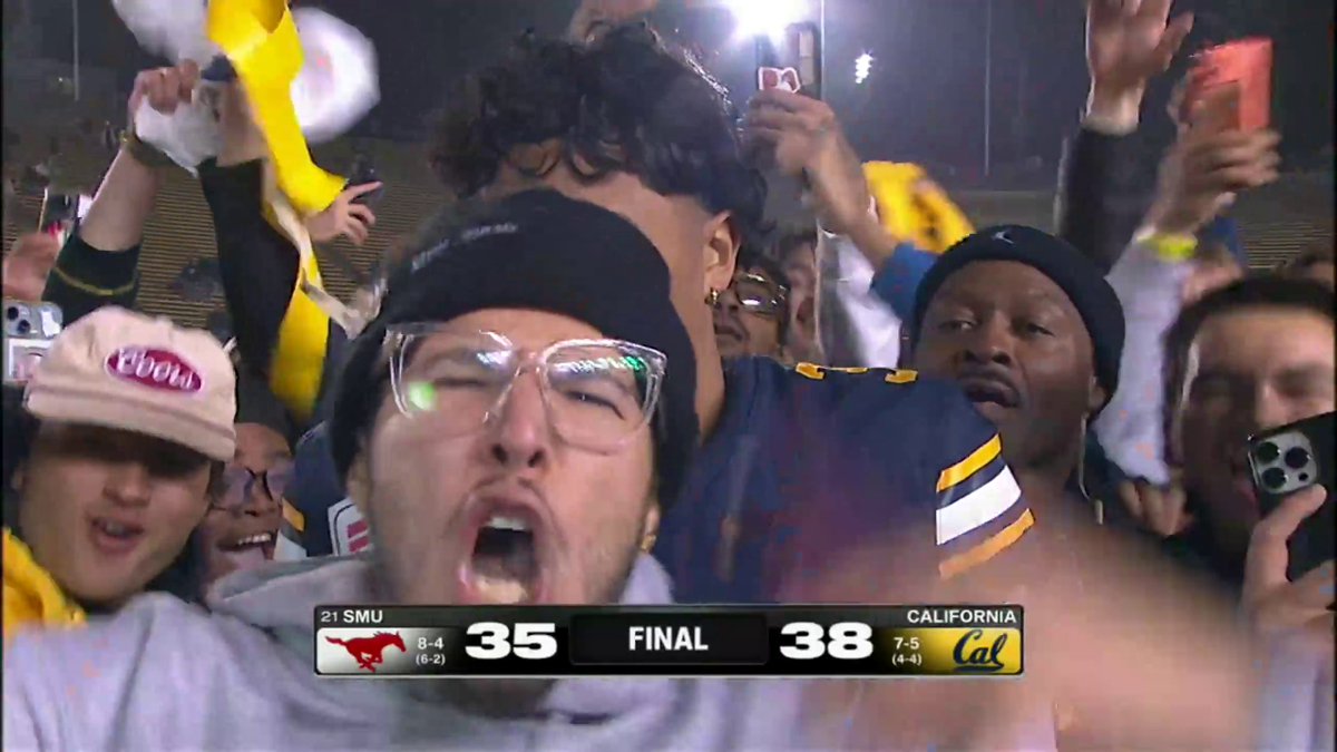 The Cal fans crashed the interview after the big win over No. 21 SMU 😅