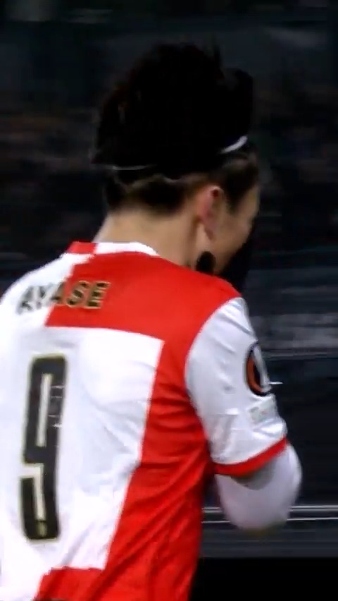 ／ 上田綺世、さすがの決定力🇯🇵 ＼ 味方のパスを受けると、GKとの1対1のチャンスに🔥 相手の立ち位置を見て上手くゴールに流し込み、今季 #UEL 初ゴールを決めた✨ #WOWOWでEL