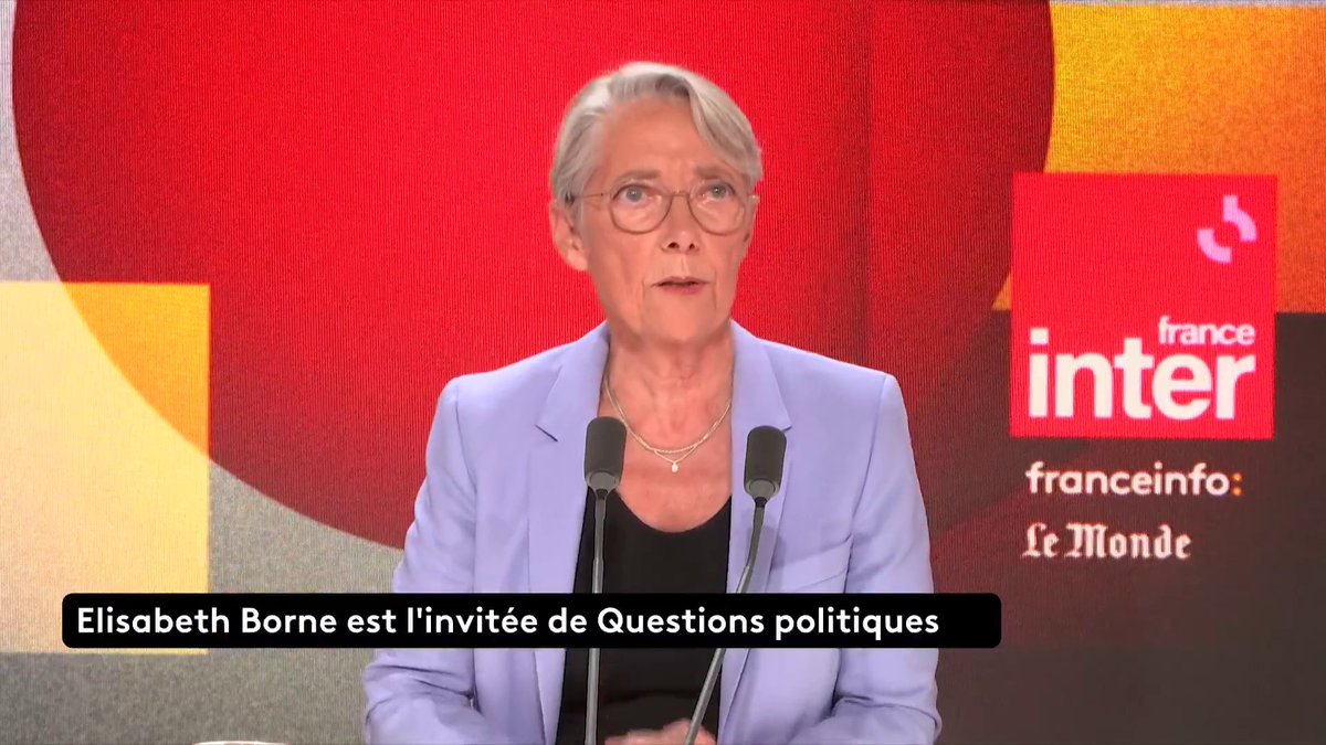 "Si je m’engage en politique, c’est pour éviter que les Français soient confrontés à ce choix impossible entre Jean-Luc Mélenchon et Marine Le Pen ou Jordan Bardella", affirme la députée Élisabeth Borne. "Jean-Luc Mélenchon fait beaucoup de mal à notre pays." #QuestionsPol