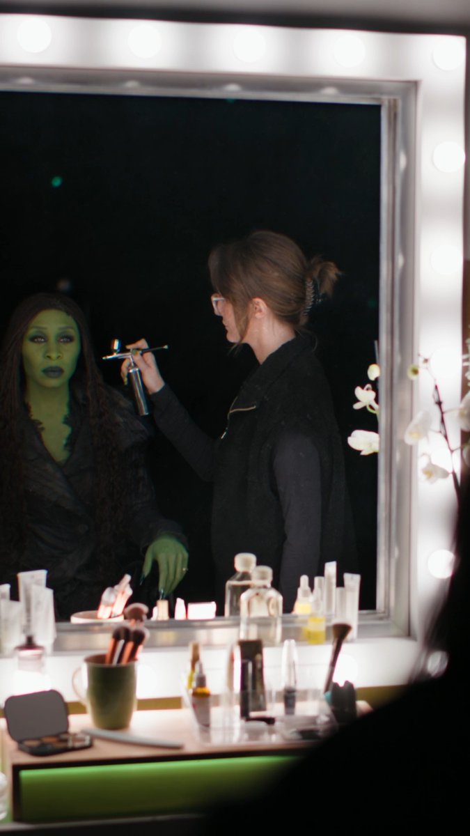 elphaba you have to stop. your face card too strong. your aura too powerful. your cause too righteous. they'll kill you.