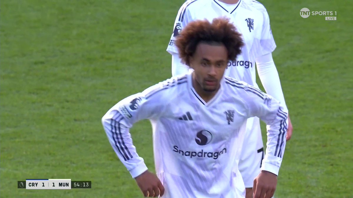 For the first time in 24 Premier League matches, Joshua Zirkzee scores for Man United! 👏 📺 TNT Sports & discovery+ UK