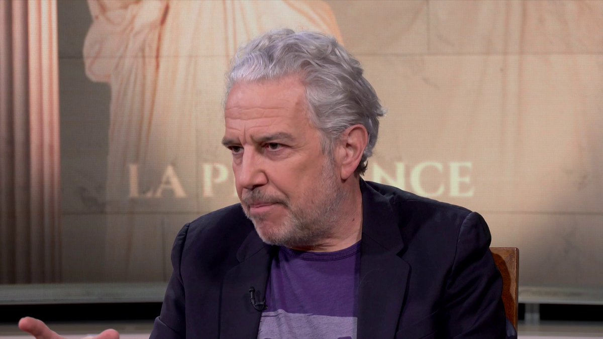 « On est rentré dans une sale #époque, où l’on doit maintenant s’excuser d’avoir dit quelque chose de vrai, alors que quand je démarrais dans le #journalisme, on devait s’excuser d’avoir dit quelque chose de faux » Philippe Vandel #UMUR Rebecca Fitoussi