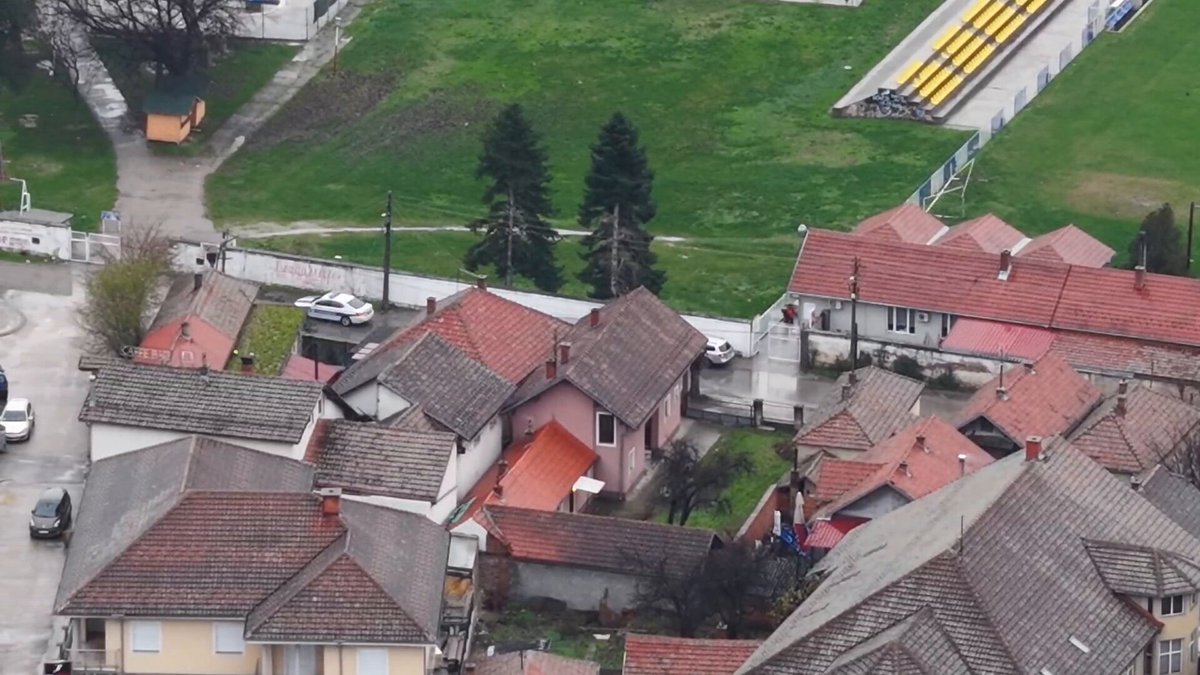 Полиција пушта људе које су наводно ухапсили због поседовања паралелних бирачких спискова.