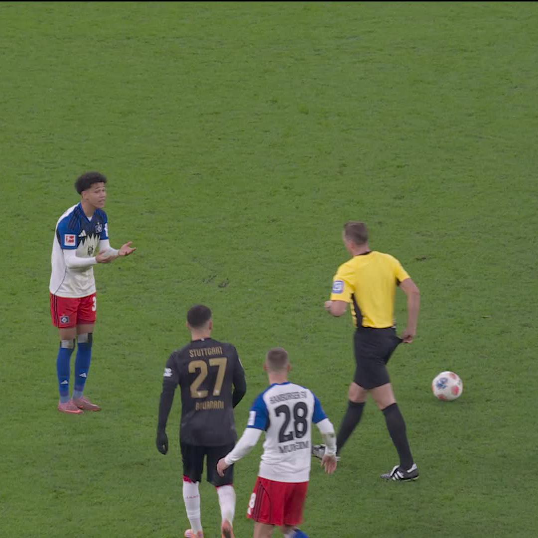 Mal wieder ein Platzverweis für den HSV #DAZNmoment #HSVVFB seht Ihr jetzt live auf DAZN #Bundesliga #HSVVFB