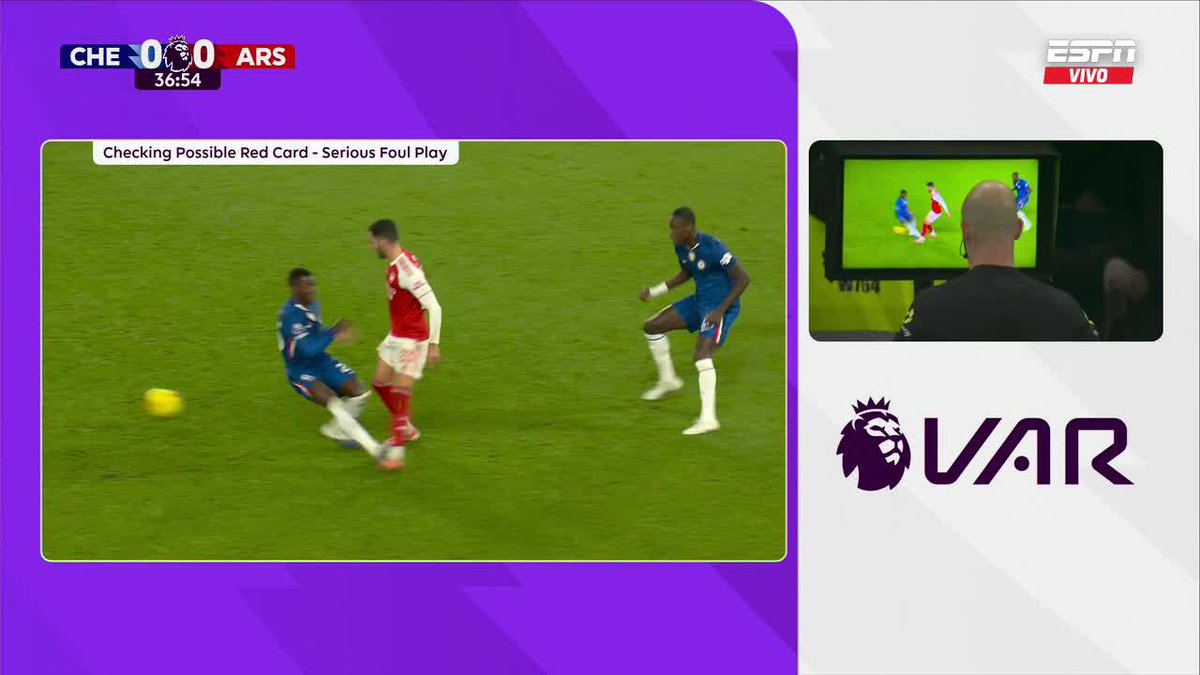 Moisés Caicedo expulsado en Chelsea vs Arsenal. ¿Opiniones?