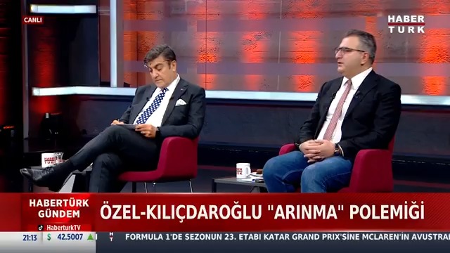 CHP'de yeniden yapılanma kurultayı Özgür Özel 4. kez CHP Genel Başkanı seçildi. Türkiye Gazetesi Yazarı Cem Küçük #HabertürkGündem'de yorumladı.