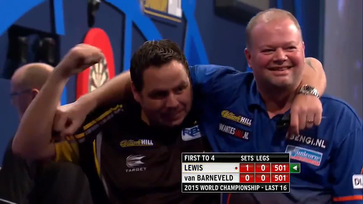 🎙️ "It's highway robbery at Ally Pally!" Adrian Lewis at his vintage best! 😍 Throwback to his second nine-darter on the World Championship stage against RvB!