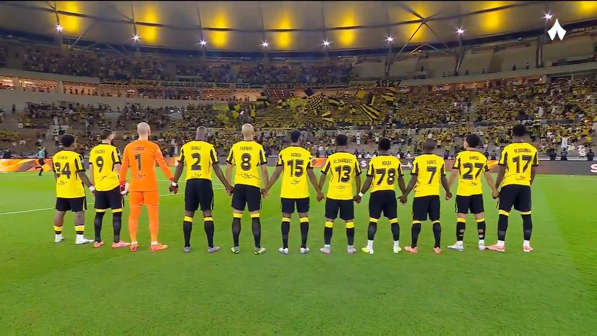 🚨🚨 — أغلبكم ماشفتوه .. نشيد #الاتحاد أمس من الناقل الرسمي 🤩🔥 ويظل دائمًا نشيد الاتحاد في هذا الملعب له هيبة ومكانة خاصة جدًا تاريخيًا 💛 + معلومة : من المتوقع قريبًا إعادة صياغة النشيد وتجديده بشكل مختلف تمامًا. بخصوص الناقل رياضة ثمانية إحقاقًا للحق فيه تطور ملموس في الفترة الأخيرة فيما يخص التأخير والصوت والتقطيع وغير ذلك، سواء في البث الفضائي أو عبر التطبيق 📺