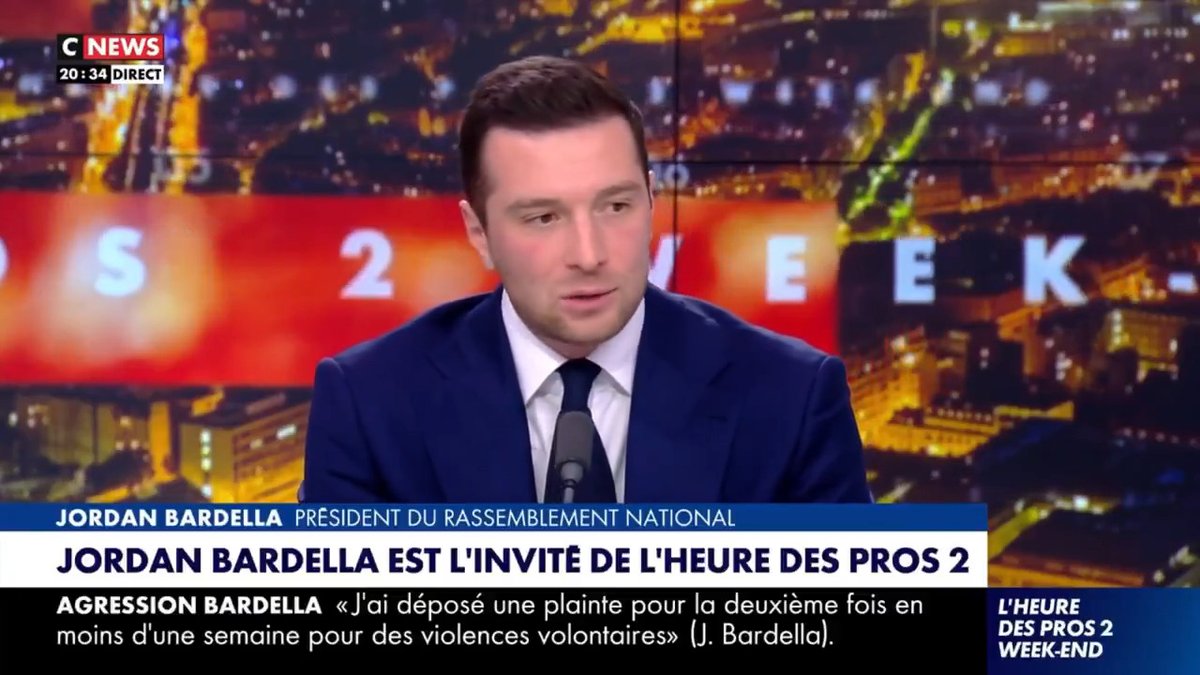 J'ai vu ma mère galérer à la fin du mois, tout le temps. Mon livre est aussi un hommage à cette France-là, qui fait tenir le pays, cette France silencieuse à qui l'on doit redonner de la voix. Disponible dès maintenant :