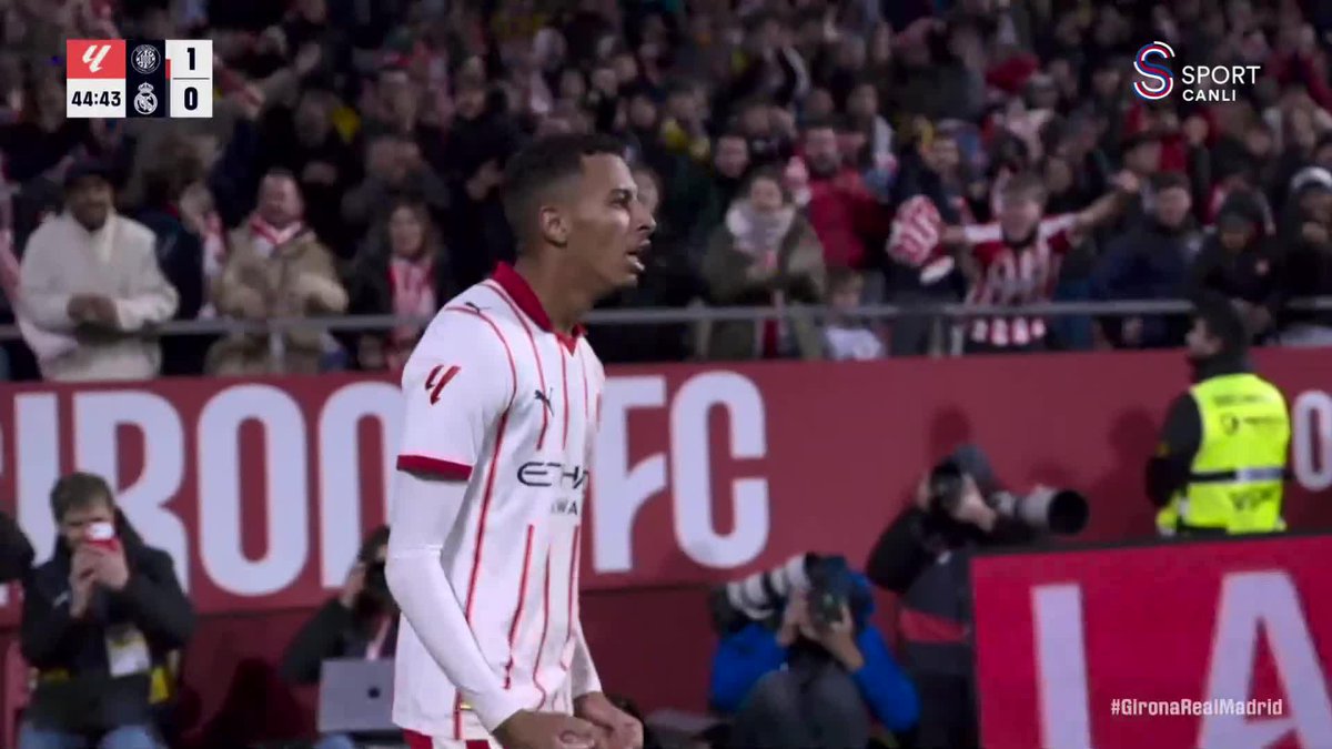 44' Real Madrid'in golü iptal edildi. 45' Girona, Ounahi'nin müthiş vuruşuyla öne geçti. Denge değişti.