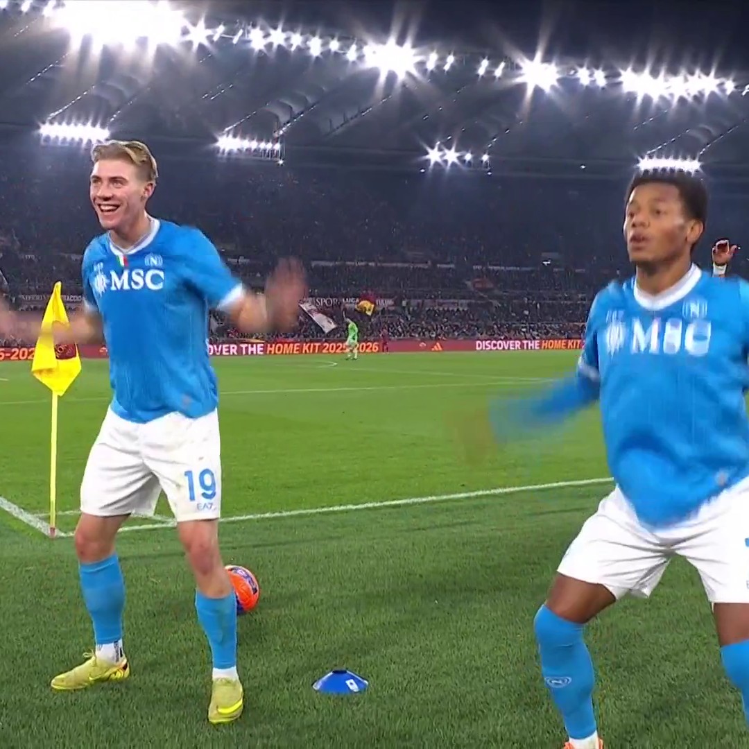 Hojlund and Neres combine for a brilliant goal and an even better celebration 🦅😅