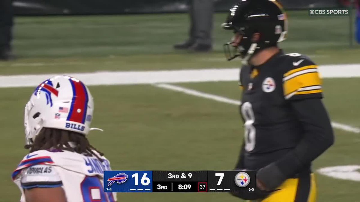 The Boo's in the stadium are LOUD!! The fans are NOT happy right now #NFL #Steelers