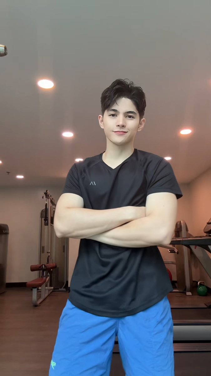"Need pala dito dalawa 😅" Allen, miss mo na ba 'yung nasa loob ng Bahay ni Kuya? Huwag kang mag-alala, siguradong miss ka na rin n'ya! 🤭 🎥: Allen Ansay on Tiktok #AllenAnsay #SofiaPablo #GMAPBBCollab