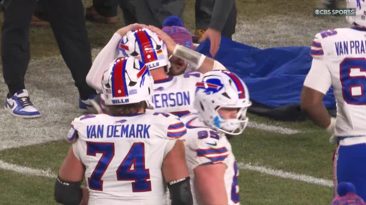 Josh Allen showing love to his O-line