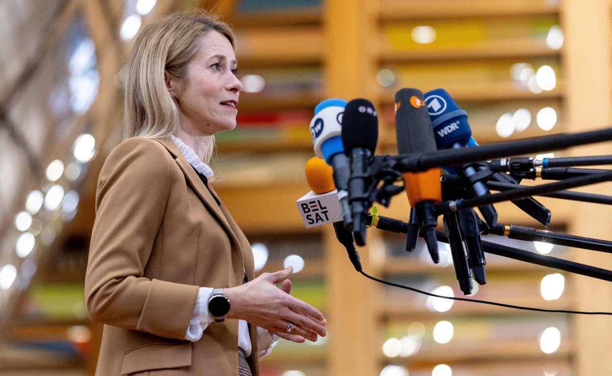 This week could be pivotal for diplomacy. It is clear that Russia does not want peace, and therefore we need to make Ukraine as strong as possible. My doorstep ahead of today’s Foreign Affairs Council on Defence ↓