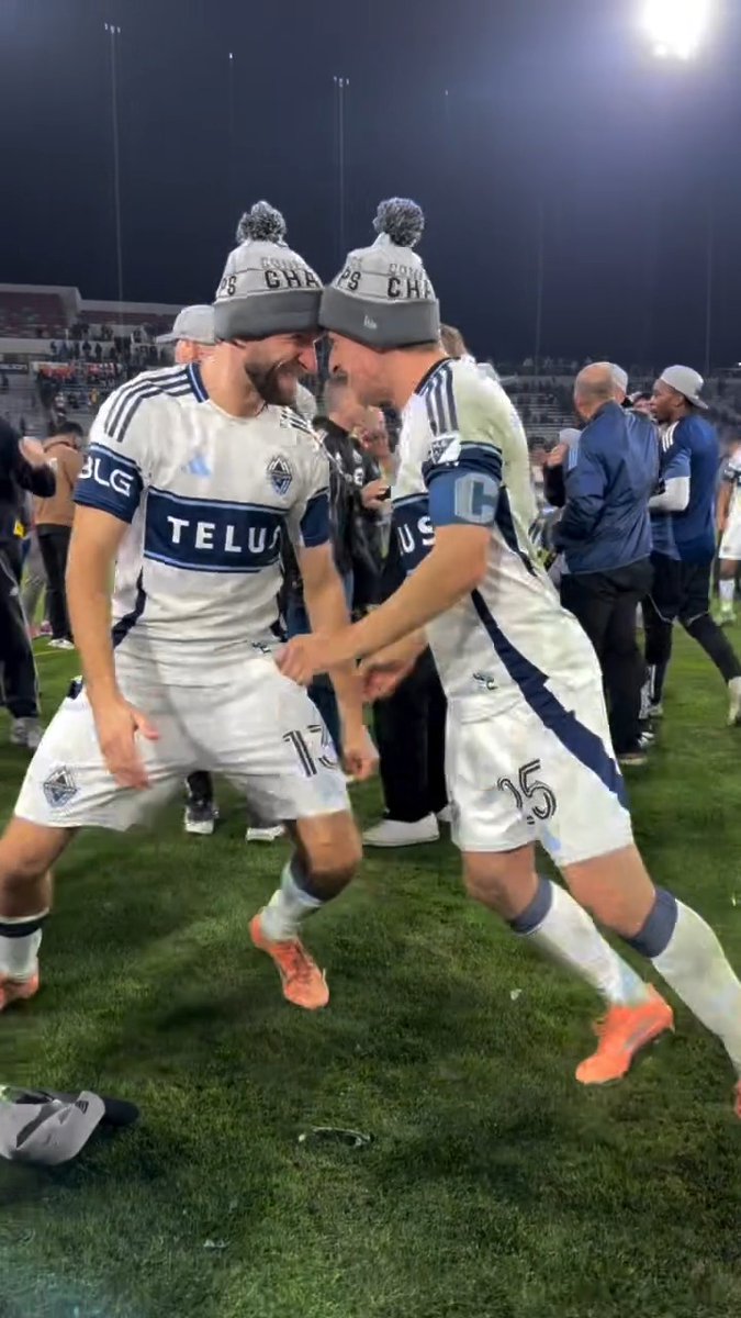Thomas Müller clearly enjoyed winning the MLS Western Conference championship 😅🏆