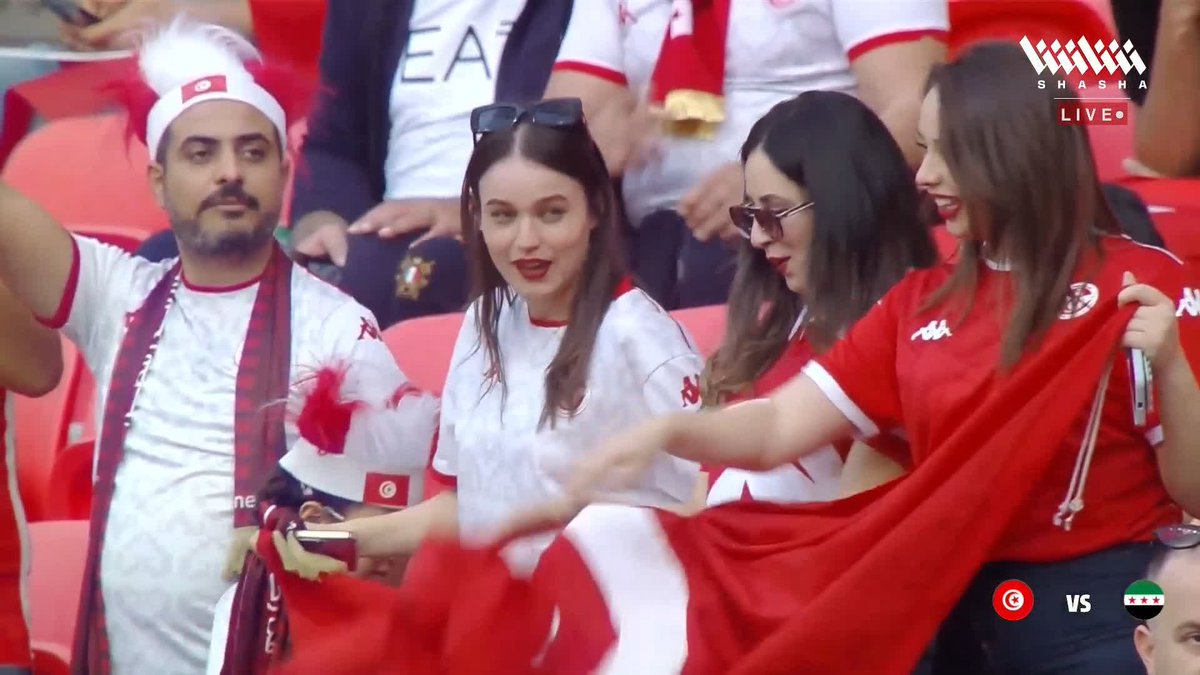 أجواء رائعة للجماهير قبل بداية المباراة 🏟 تابعوا الاستوديو التحليلي لمواجهة تونس وسوريا 🏆💫 شاهد الآن مجاناً وبدون تسجيل دخول 📺