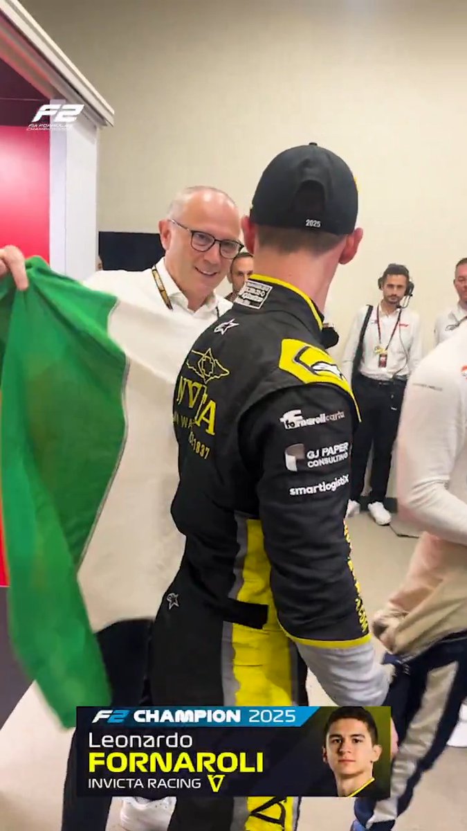 CEO of Formula 1, Stefano Domenicali, came to offer his congratulations to the top three in Sunday's Feature, including the new #F2 champion, Leonardo Fornaroli 🇮🇹🤝 #QatarGP