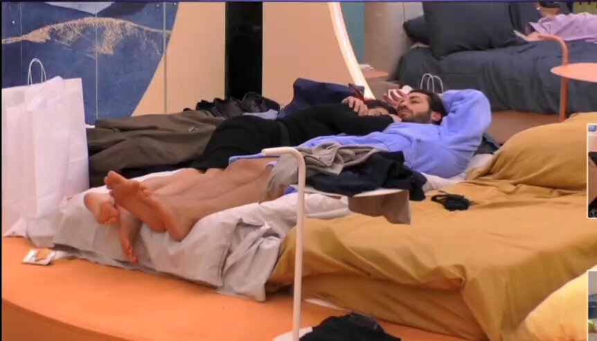 R. Hai dormito ieri O. 💋Si poco ma bene ❤️❤️❤️ #rashmer #grandefratello