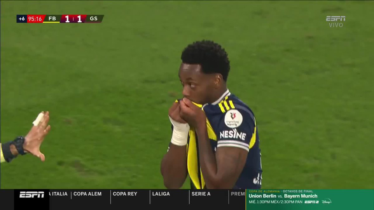 🇨🇴 GOOOL de Jhon Jáder Durán para el 1-1 de #Fenerbahce ante #Galatasaray al 90’+5