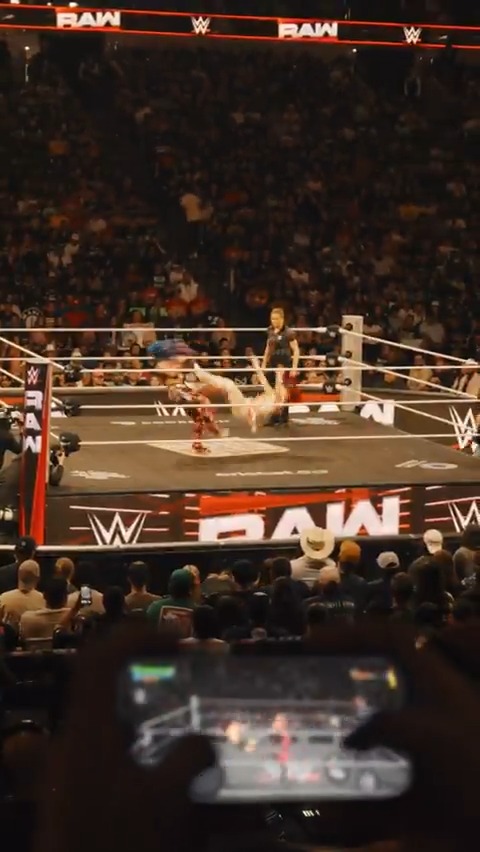 Playing with IYO SKY while watching her at #WWERaw 🔥 With WWE 2K25: Netflix Edition, the WWE goes wherever you go. Play NOW on mobile devices!