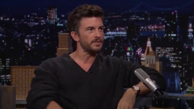 Jonathan Bailey addresses being fancast as James Bond and Batman 👀 #FallonTonight