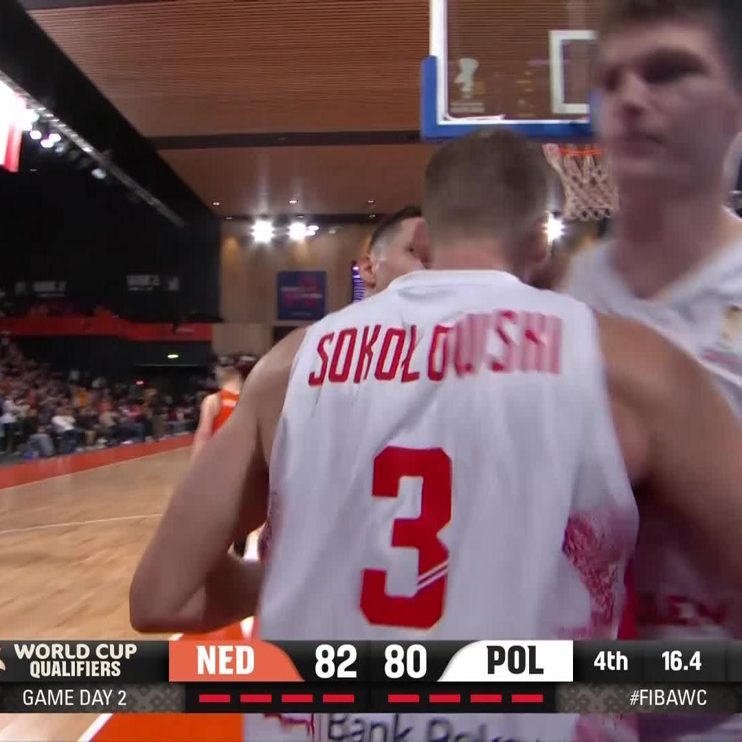 THESE QUALIFIERS ARE INSANE. 😳 Late-game drama in The Hague! #FIBAWC | #StepItUp