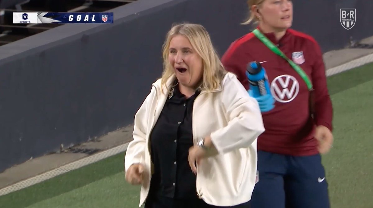Emma Hayes' reaction to Cat Macario's unreal chip says it all 😮‍💨