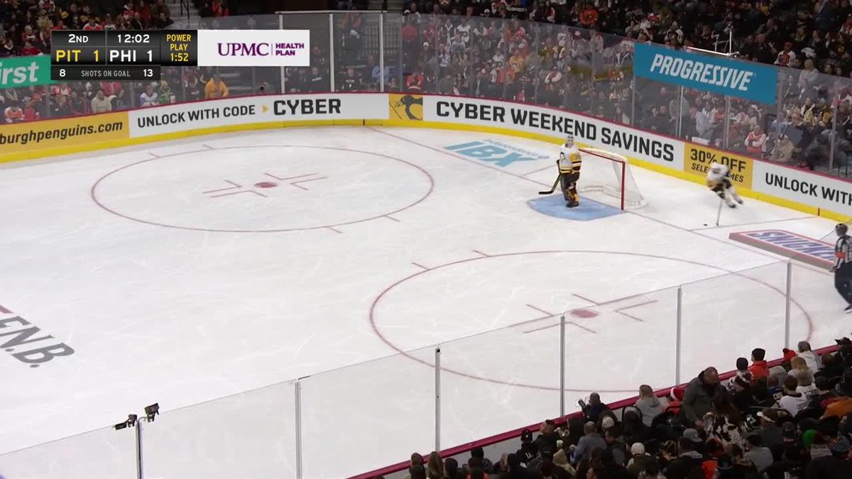 Sidney Crosby AGAIN 😱 His second of the night now has him third in the League in goals with 18!