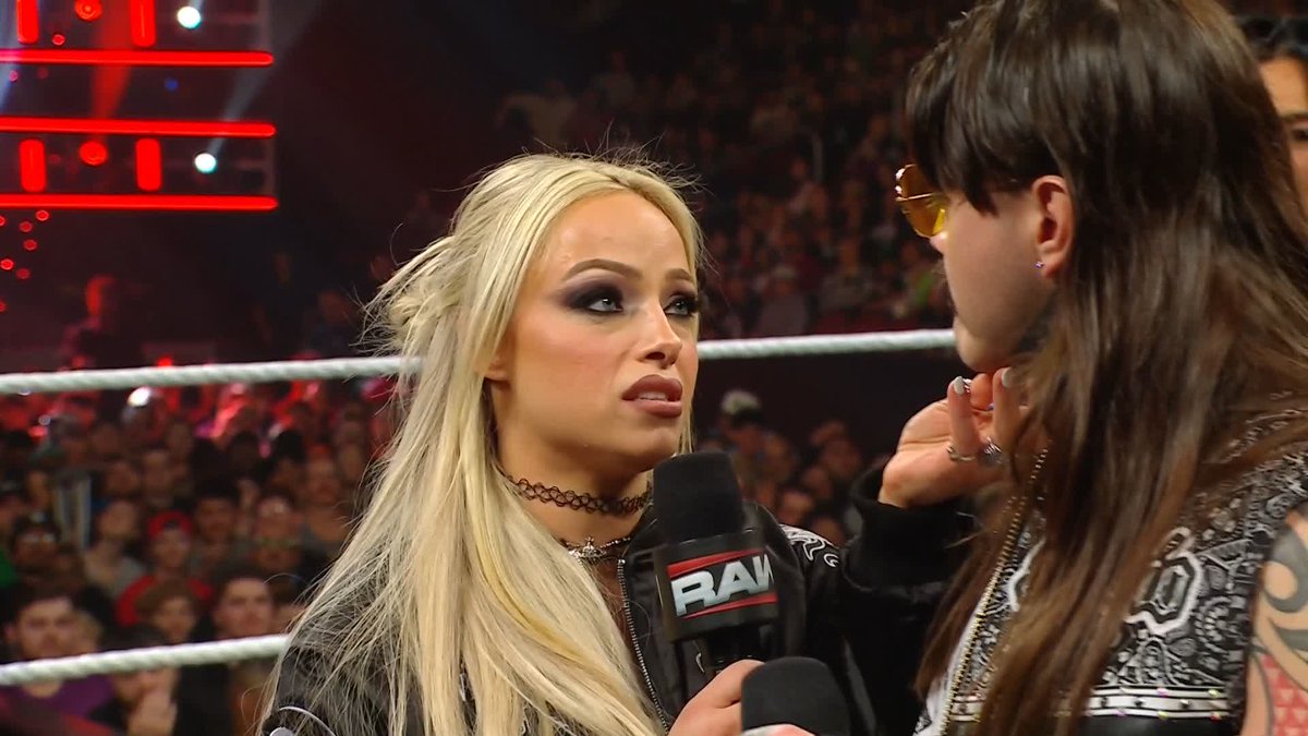 "I'M BAAAAAAACKKKKK" Liv Morgan has returned ladies and gentlemen... 😳