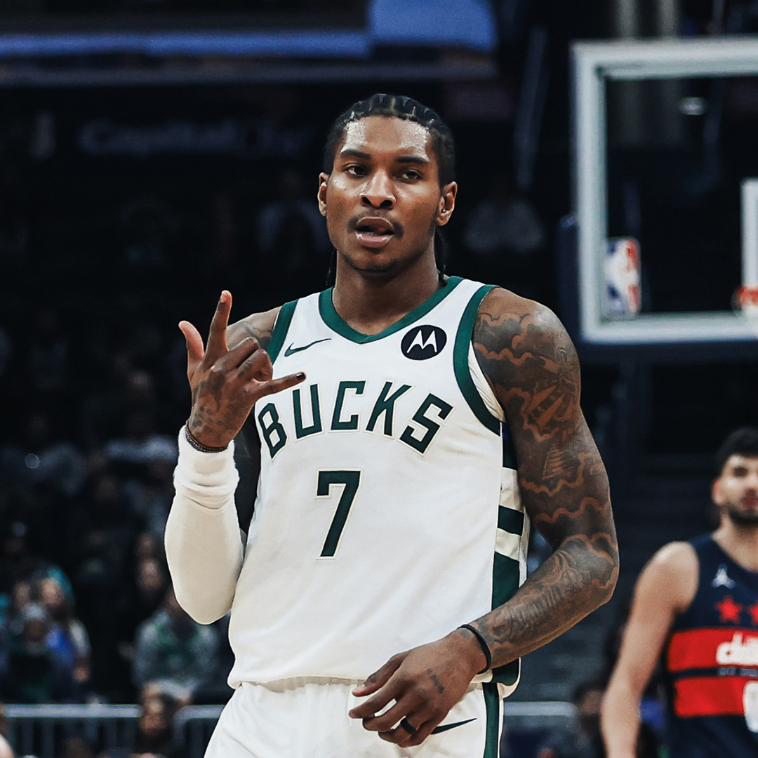 KPJ had his first 30-ball as a Buck. 30 PTS | 5 AST | 4 REB | 3 STL | 5 3PM | 80% FG
