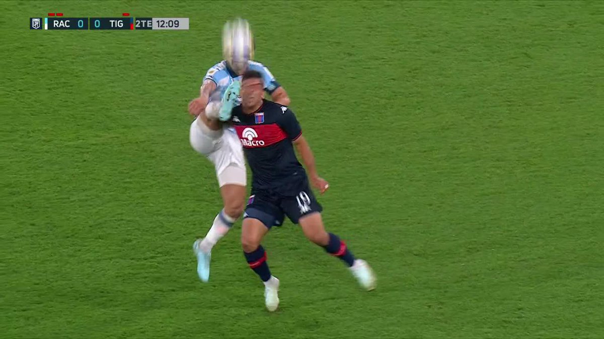INSÓLITA EXPULSIÓN A SANTI SOSA 🤬