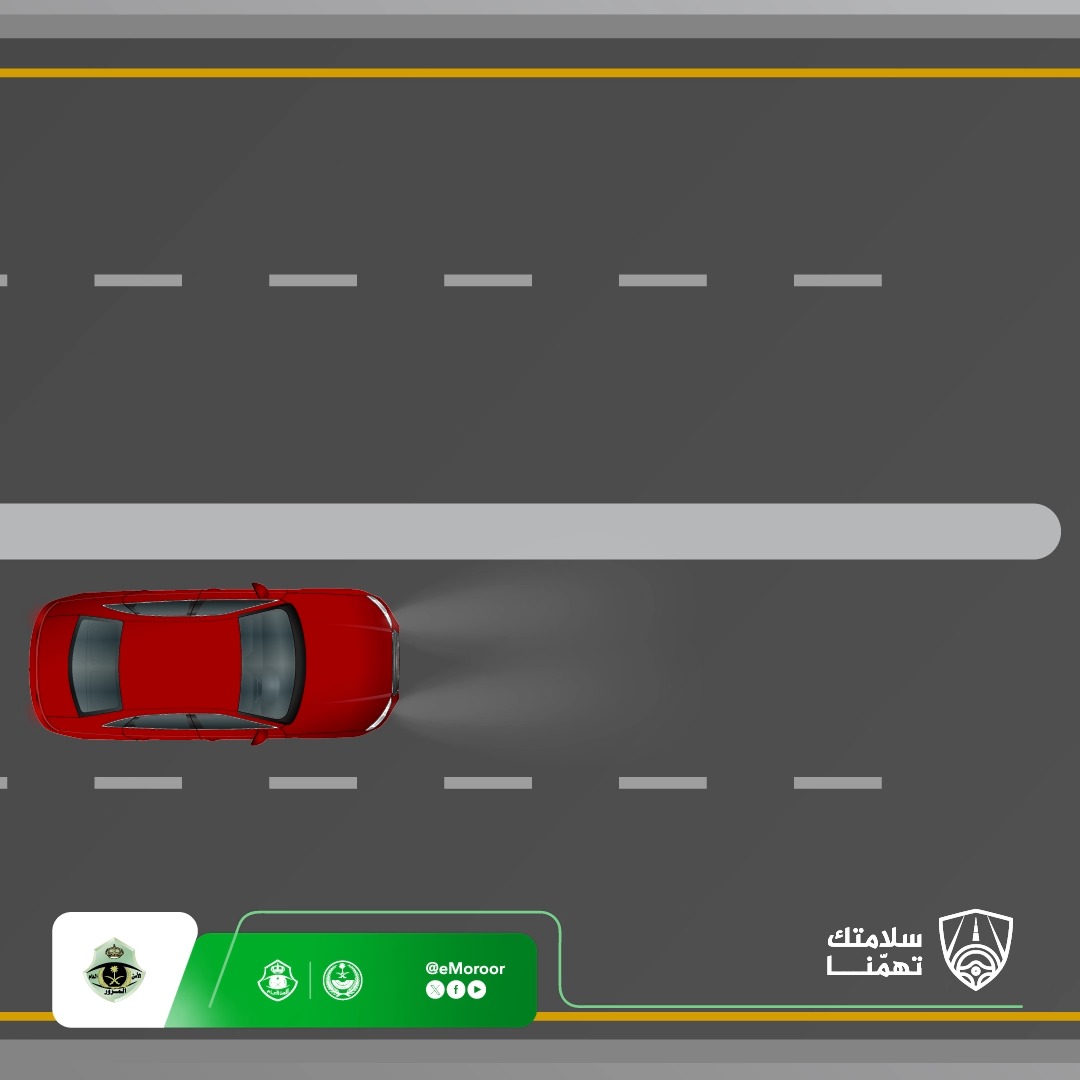 قائد المركبة .. الأفضلية لمن بداخل الدوار. #المرور_السعودي #سلامتك_تهمنا