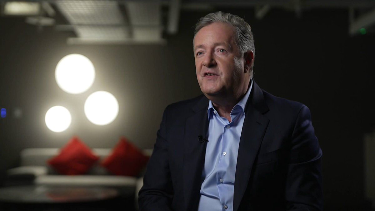 "Please, please just win the league, just shut up all our rivals" 😅 Piers Morgan describes where an Arsenal Premier League title would rank for him as a fan 🔢