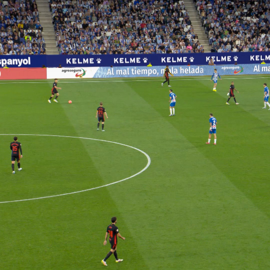A special goal from Lamine Yamal. 💫 Is it a FIFA Puskás Award winner? Have your say now! 🗣️ 🎥 La Liga