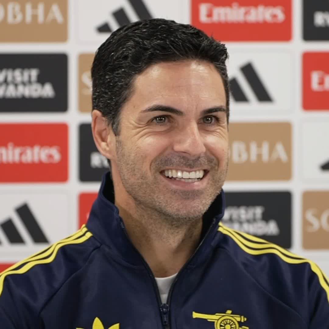 🗣️ “How’s Gabi doing?” Mikel Arteta: “Which Gabi? We have a lot, even one on the staff now!” 🤣 🎥 Sky Sports Premier League